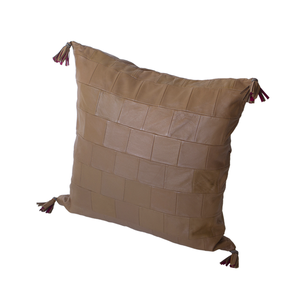 Yawn / シープスキン クッションカバー