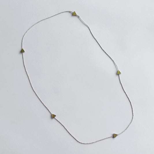 <Bullet> Triangle beads necklace