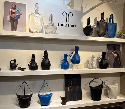 コンセプトストアは、ゴールデンウィーク期間中5月1日（金）〜10日（日）連続で営業いたします。5月15日（金）〜24日（日）は休業とさせていただきます