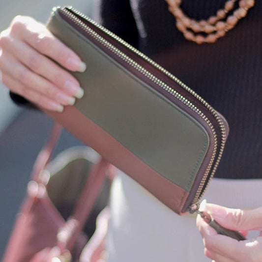 長財布のイメージを覆す柔らかさと薄さを実現“L-fastener wallet”